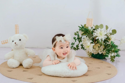 白山几个月宝宝可以吃水果